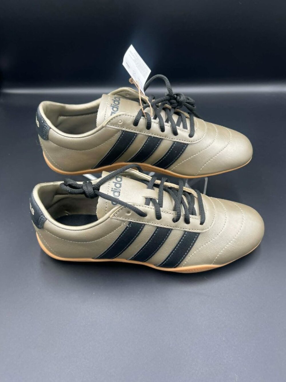 NWT Adidas Grand Court LO Metallic Gold Shoe